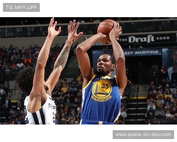 “齐沃谈国米战术调整:限时爆发模式提升进攻效率” “齐沃谈国米战术调整:限时爆发模式提升进攻效率”