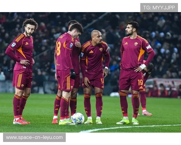 乌迪内斯5-4-1密集防守奏效，埃克勒卡姆任意球破门击败罗马